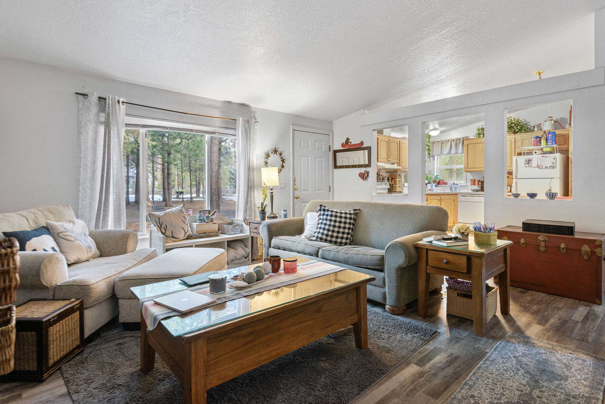 La Pine, Oregon 97739, United States, 3 Bedrooms Bedrooms, ,2 BathroomsBathrooms,Residential,Active,98354