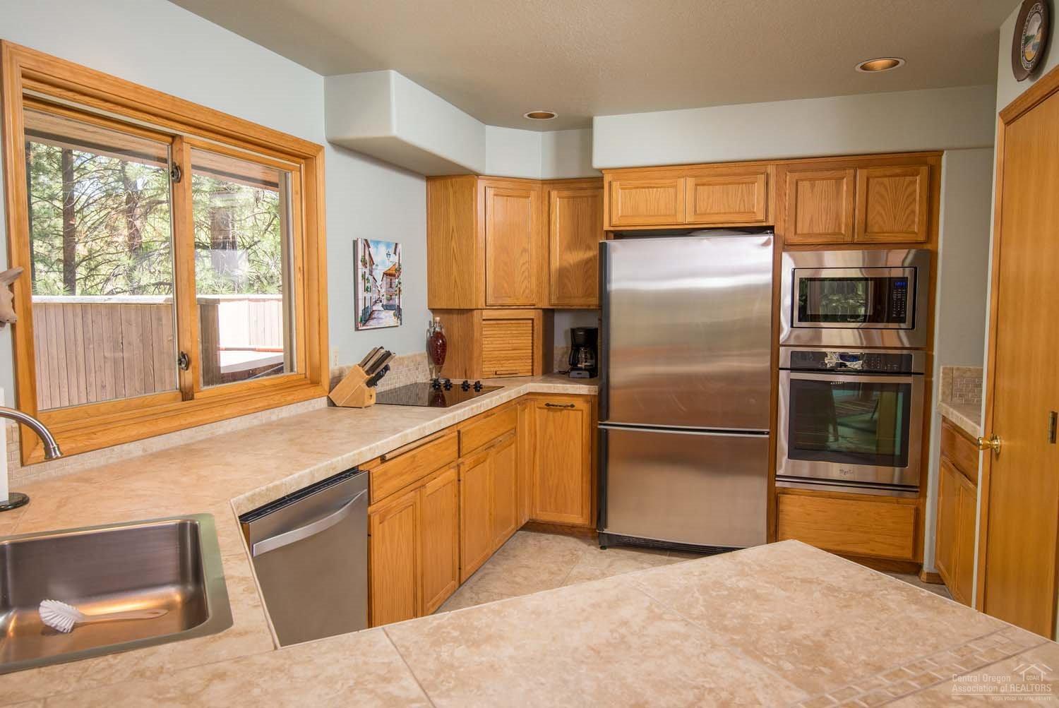 Fairway Point Villag - Residential