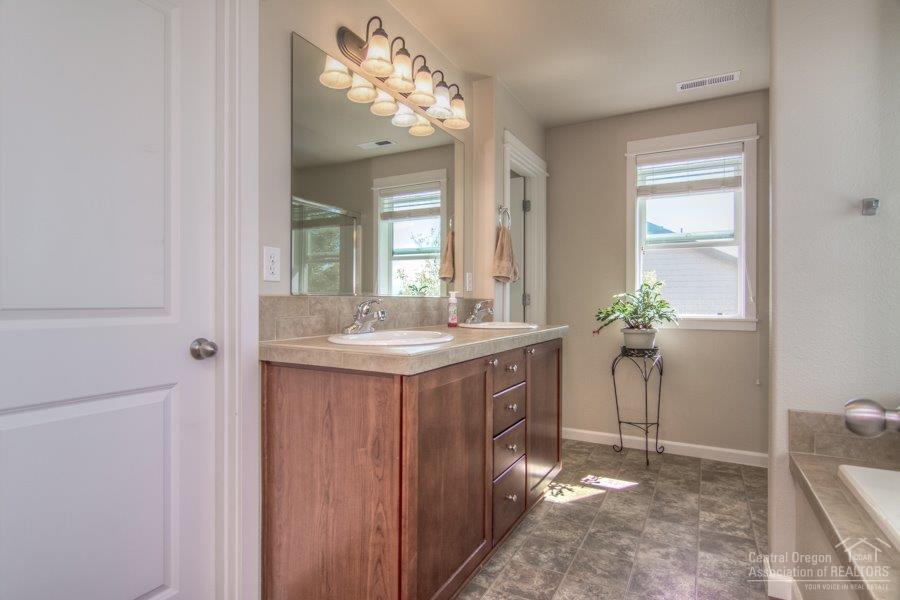 Summit Crest - Residential