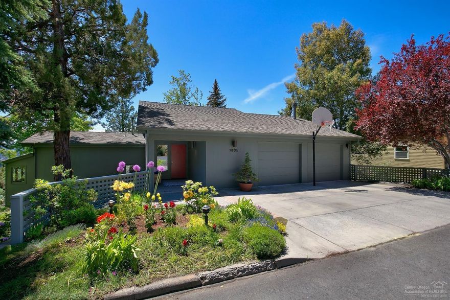 Classic & contemporary West Hills home w/sweeping city, Old Mill & southern mountain views, architect-designed & well maintained. Situated on a private .26 acre lot w/lovely established landscaping. 3 bed, 2.5 bath, 2930sf, loft/office, cozy great room w/gas FP, vaulted ceilings, 392sf deck & updated sunny kitchen w/oak floors, cherry cabinets, slab limestone breakfast bar island & adjacent dining area. Spacious storage room & closets throughout, heated dog kennel, 3 grass areas & small patio/BBQ area.