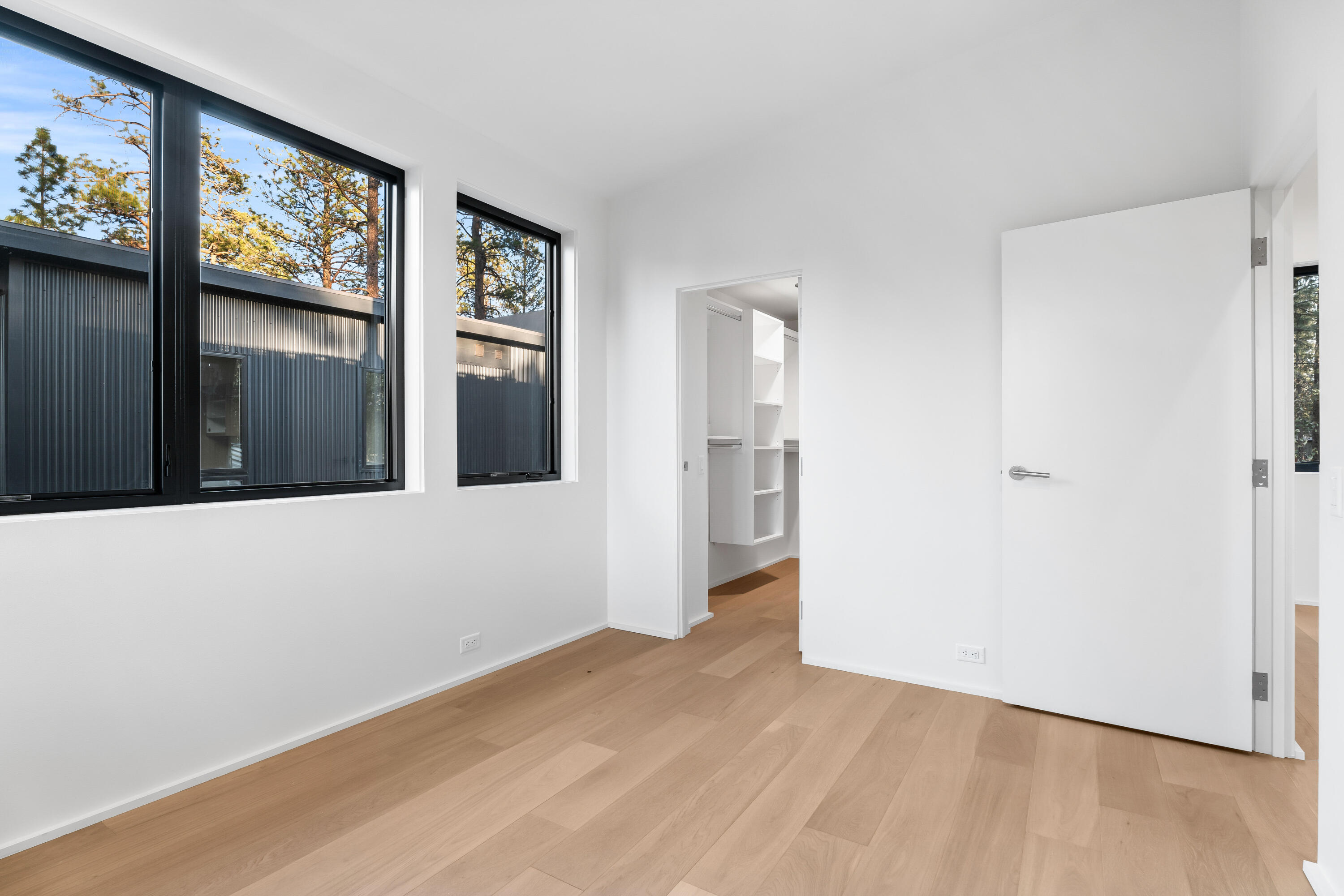 Sisters Woodlands - Residential