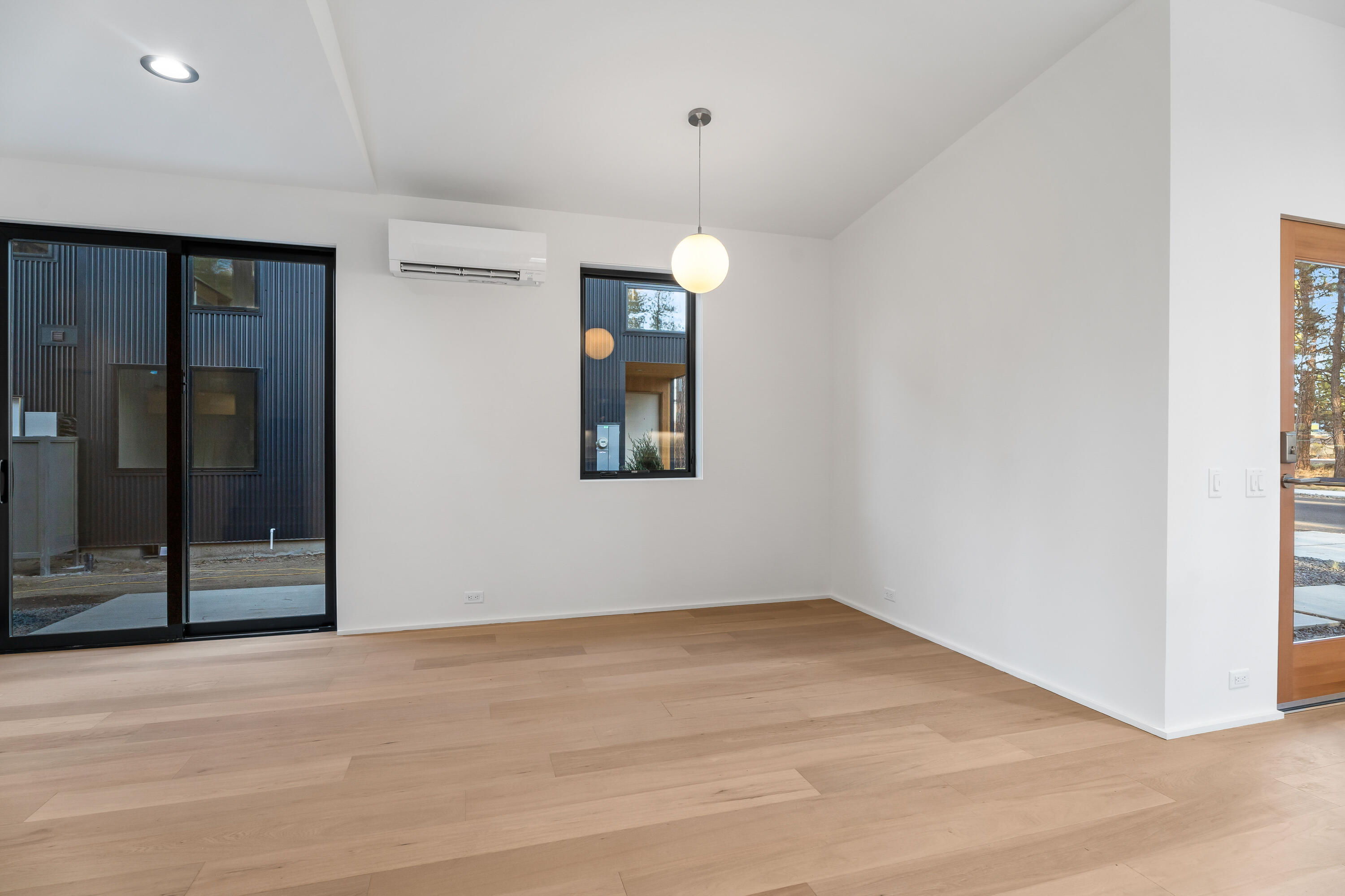 Sisters Woodlands - Residential