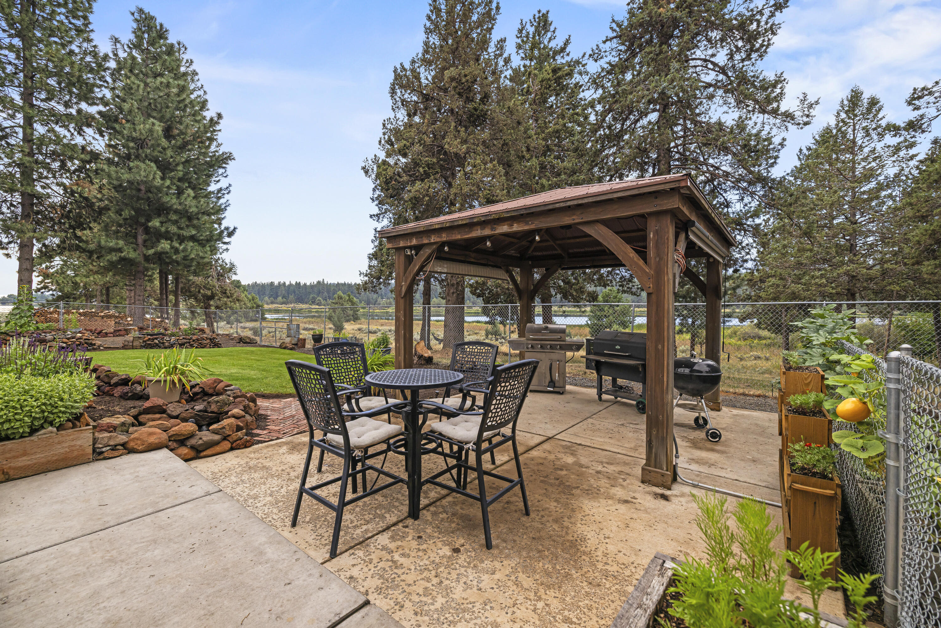 Klamath River Acres - Residential