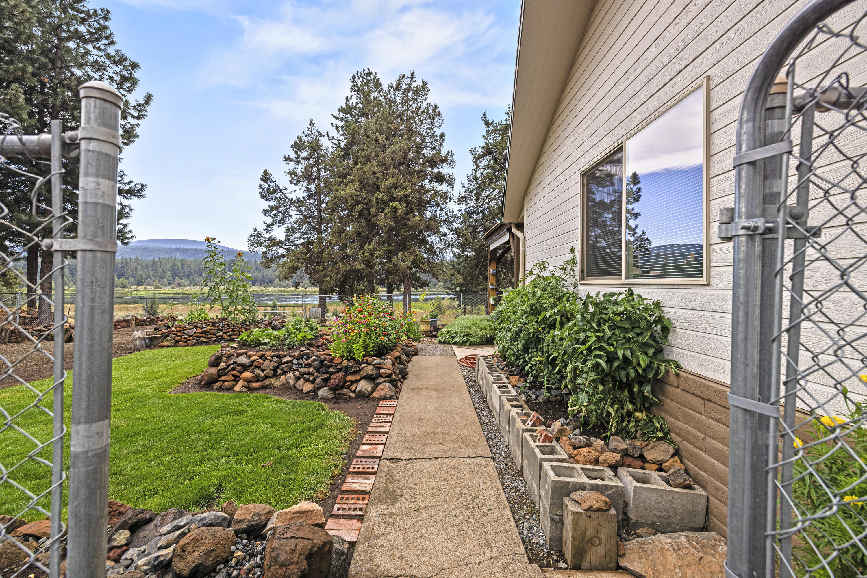 Klamath River Acres - Residential