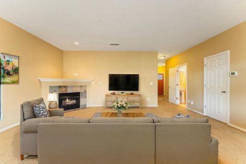 Tiny photo for 58963 Greenbrier Loop, St. Helens, OR 97051 (MLS # 220215184)