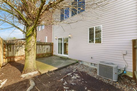 Tiny photo for 58963 Greenbrier Loop, St. Helens, OR 97051 (MLS # 220215184)