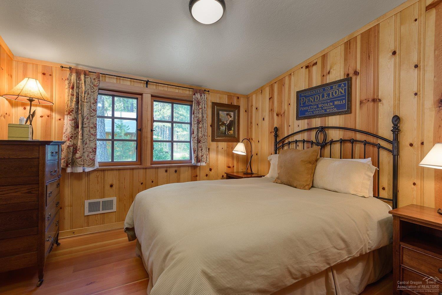 Lake Creek Lodge - Residential