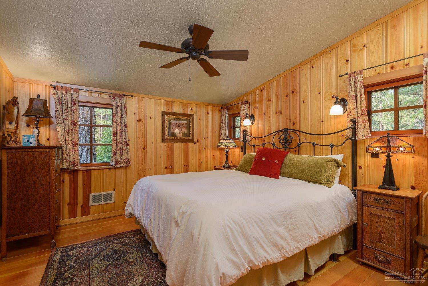 Lake Creek Lodge - Residential