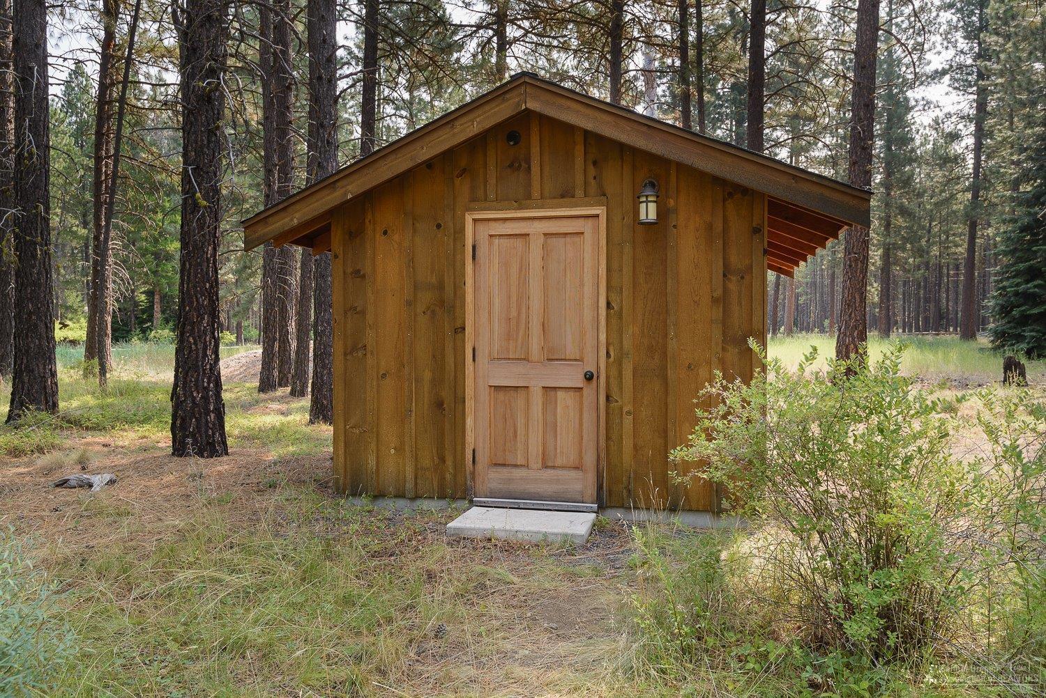 Lake Creek Lodge - Residential