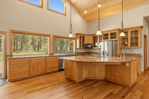 Tiny photo for 50205 Hwy 62, Chiloquin, OR 97624 (MLS # 220219354)