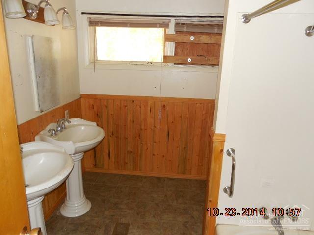 Railroad - Residential