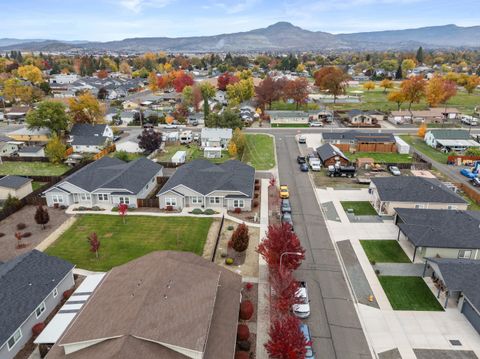 Tiny photo for 199 Mellecker Way, Medford, OR 97501 (MLS # 220211685)