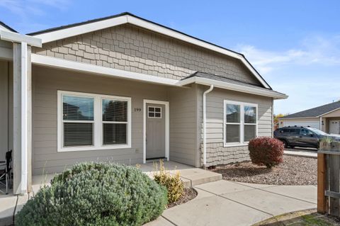 Tiny photo for 199 Mellecker Way, Medford, OR 97501 (MLS # 220211685)