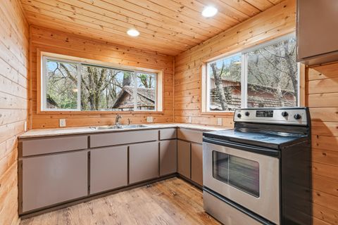 Tiny photo for 159 Bloom Road, Wolf Creek, OR 97497 (MLS # 220217831)