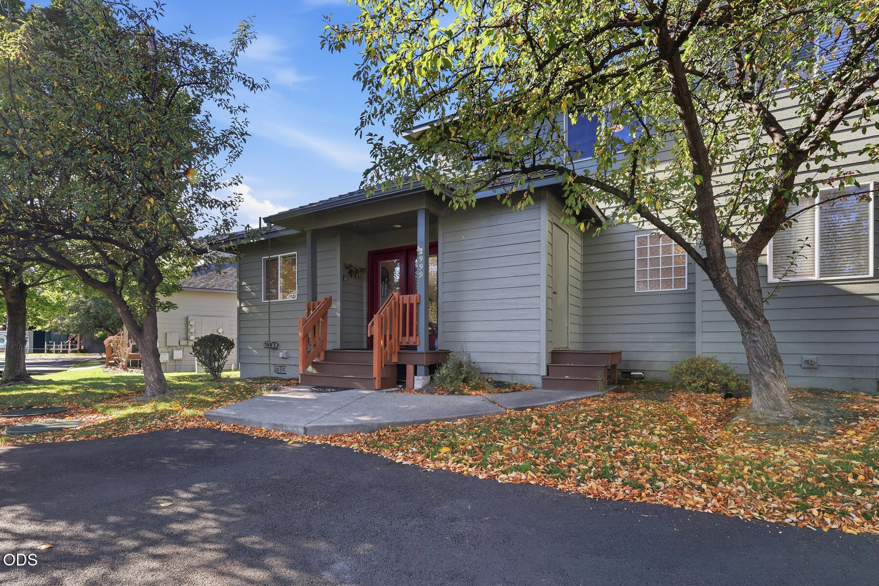 999 Golden Pheasant Drive