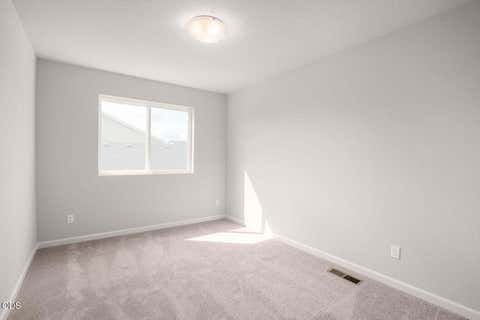 Tiny photo for 20667 Town Dr Dr, Bend, OR 97701 (MLS # 220226737)