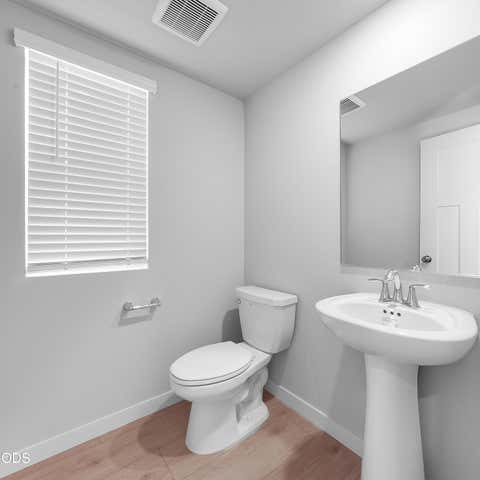 Tiny photo for 20667 Town Dr Dr, Bend, OR 97701 (MLS # 220226737)