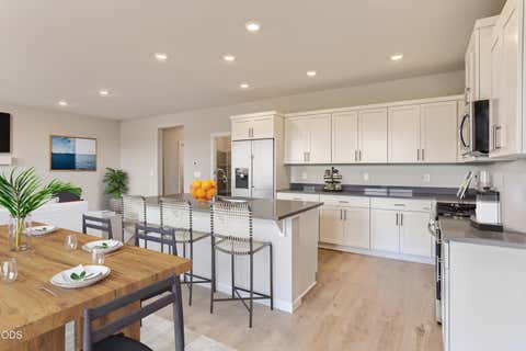 Tiny photo for 20667 Town Dr Dr, Bend, OR 97701 (MLS # 220226737)