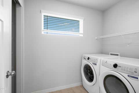 Tiny photo for 20667 Town Dr Dr, Bend, OR 97701 (MLS # 220226737)