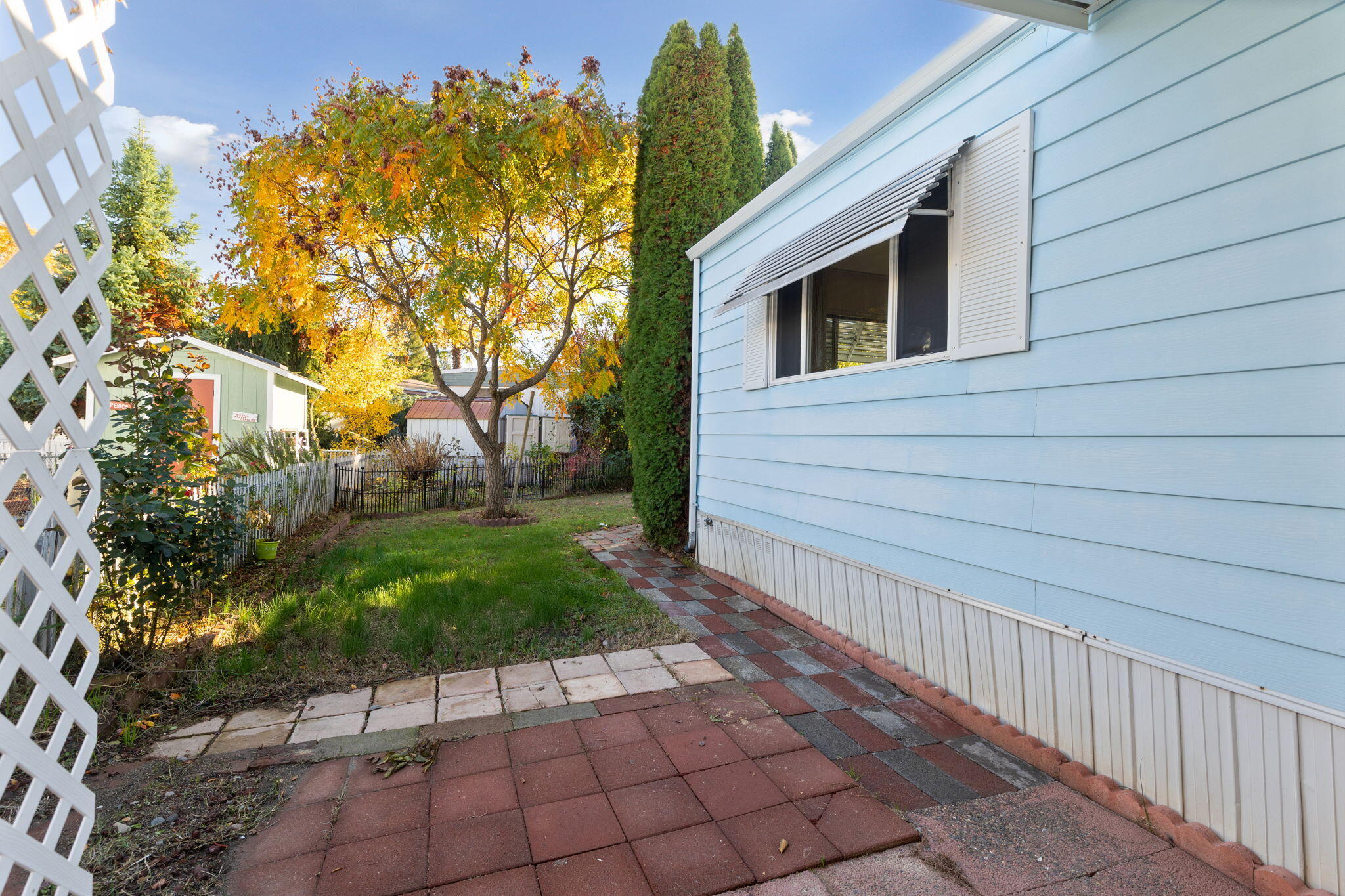 Rogue Lea Estates - Residential