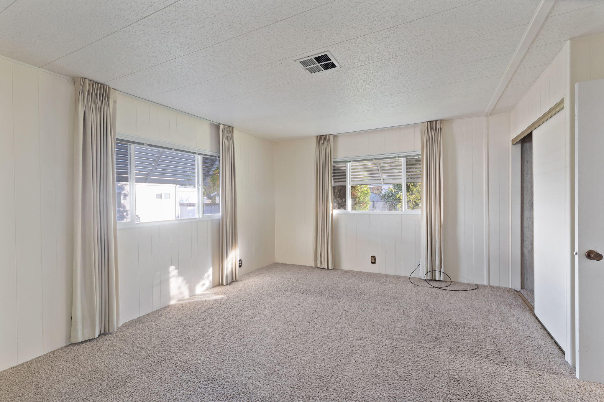 Rogue Lea Estates - Residential