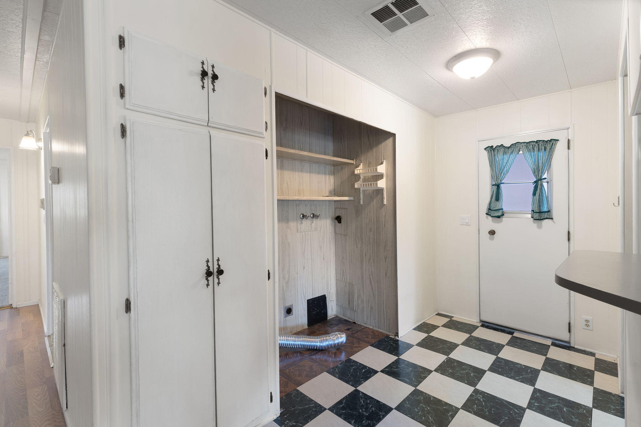 Rogue Lea Estates - Residential