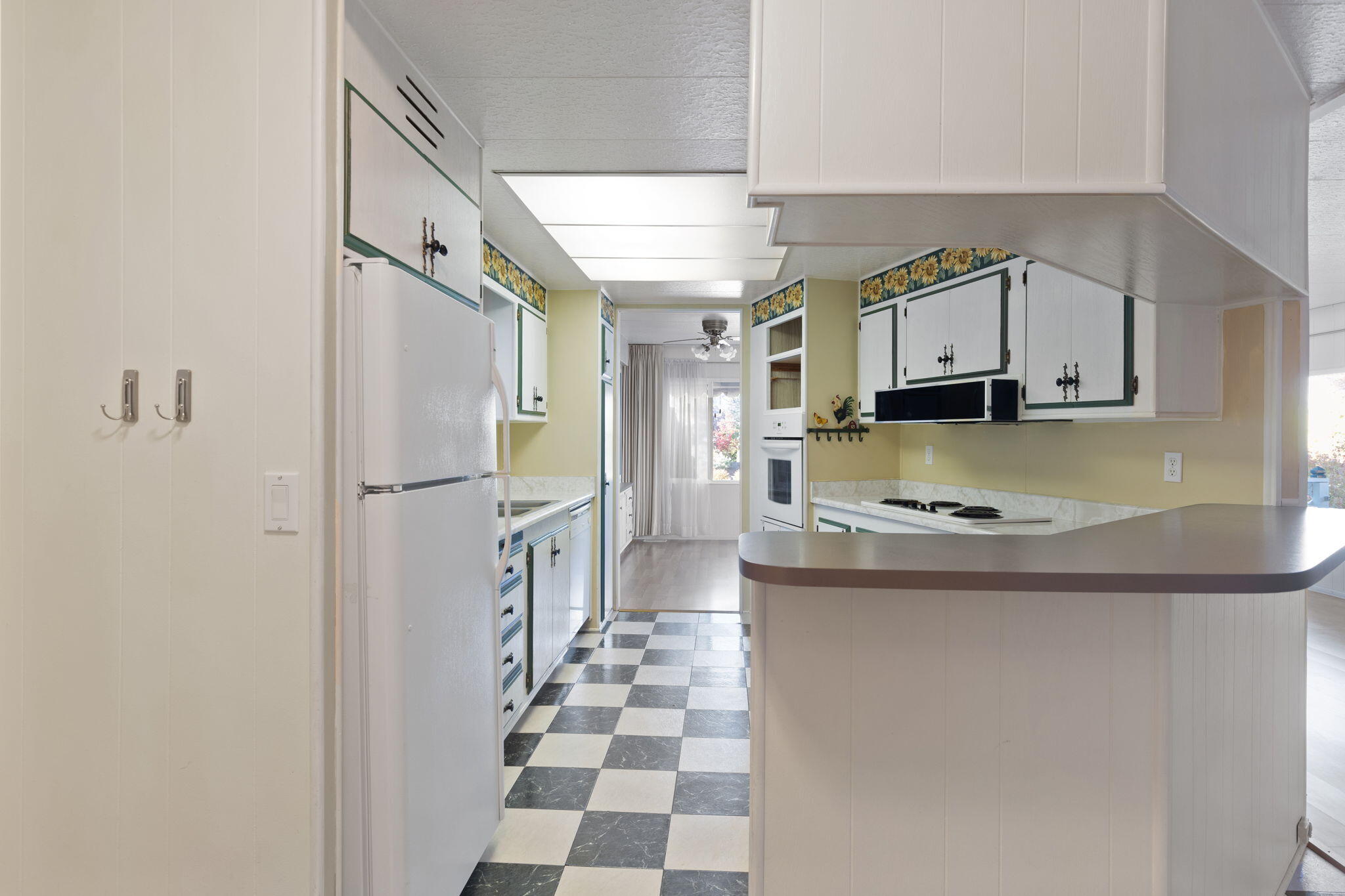 Rogue Lea Estates - Residential