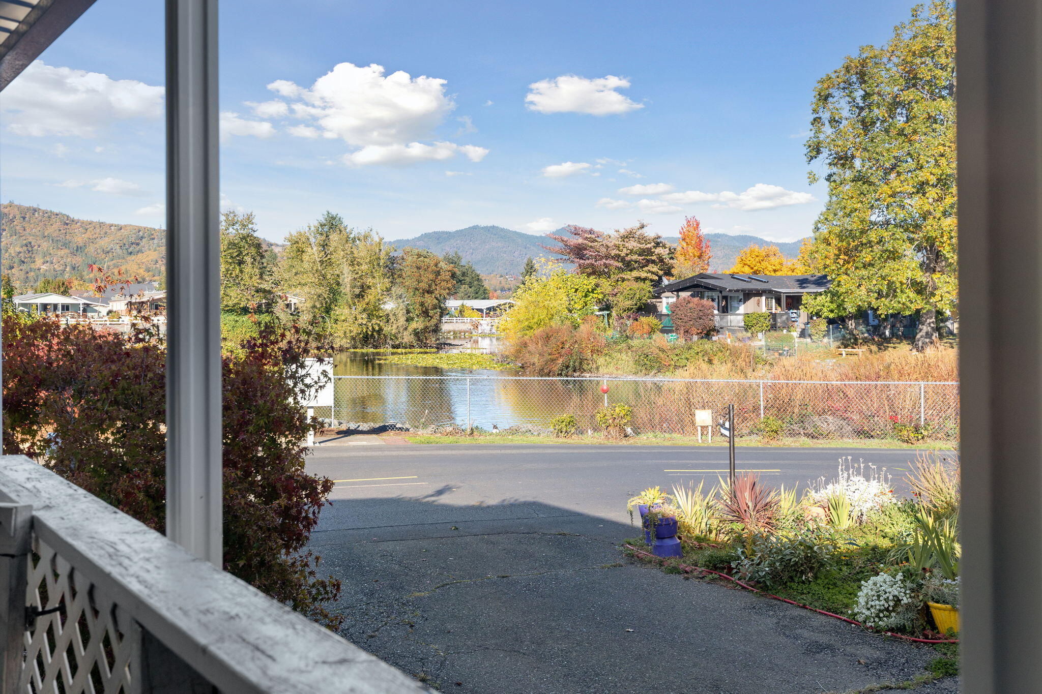 Rogue Lea Estates - Residential