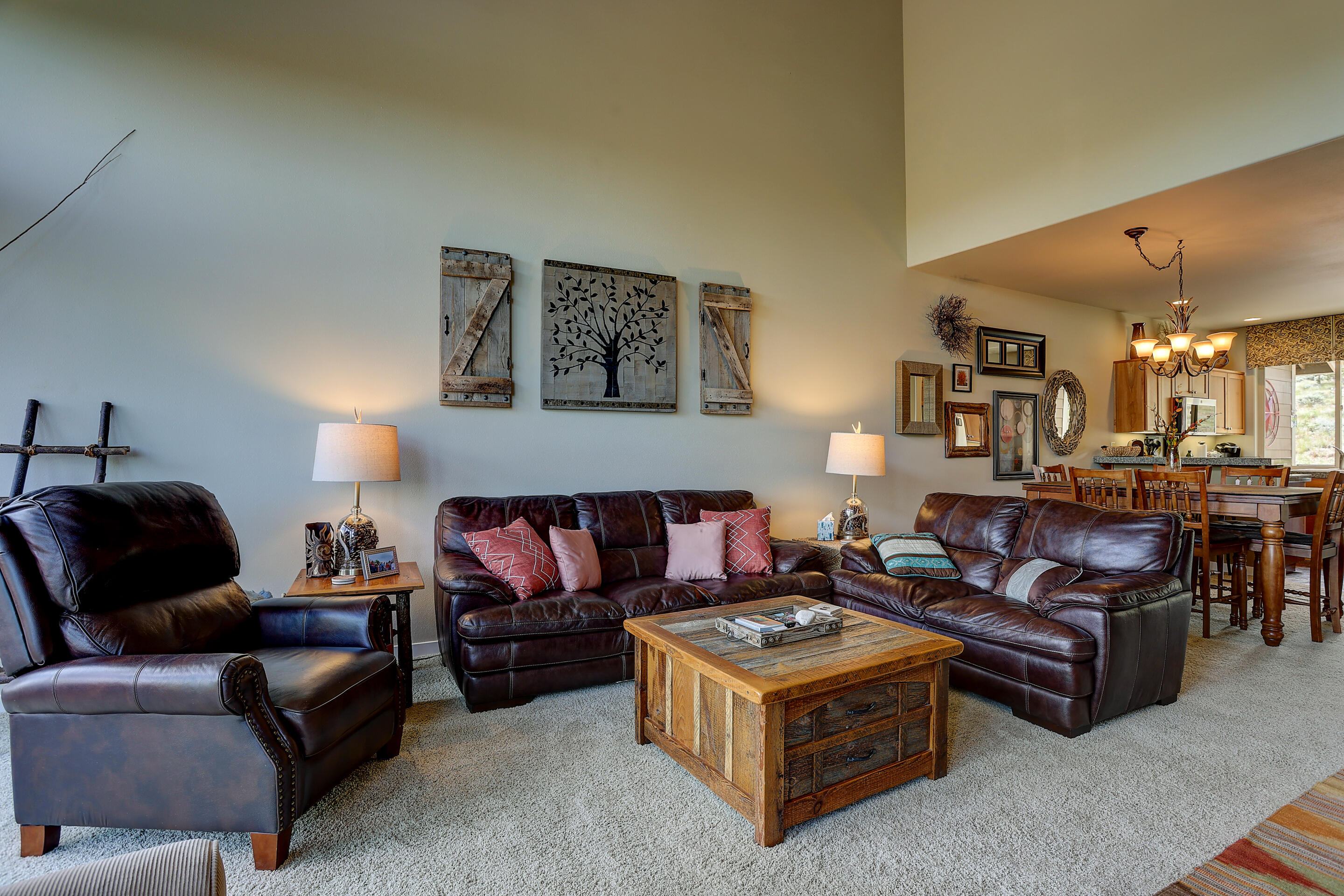 Eagle Crest - Residential
