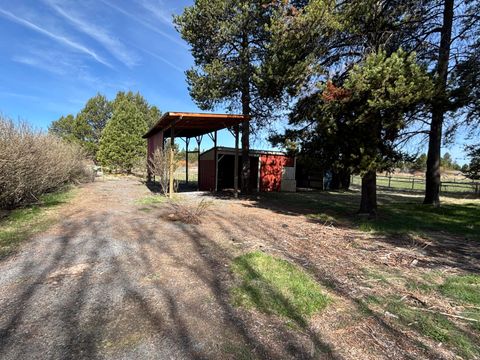 Tiny photo for 52363 Glenwood Drive, La Pine, OR 97739 (MLS # 220219684)