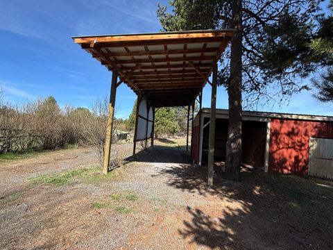 Tiny photo for 52363 Glenwood Drive, La Pine, OR 97739 (MLS # 220219684)