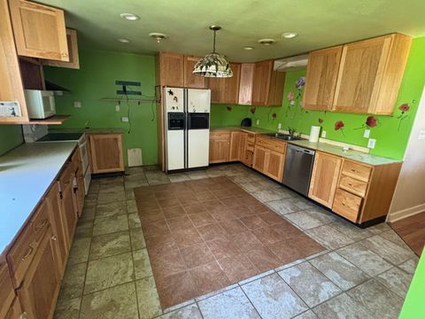 Tiny photo for 52363 Glenwood Drive, La Pine, OR 97739 (MLS # 220219684)