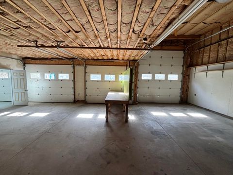 Tiny photo for 52363 Glenwood Drive, La Pine, OR 97739 (MLS # 220219684)