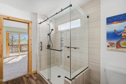 Tiny photo for 16760 Doe Place, La Pine, OR 97739 (MLS # 220225238)
