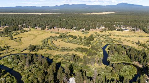 Tiny photo for 16760 Doe Place, La Pine, OR 97739 (MLS # 220225238)