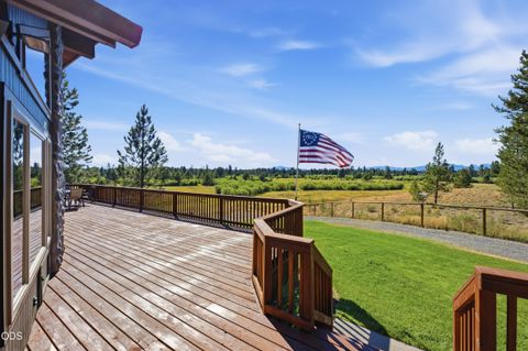 Tiny photo for 16760 Doe Place, La Pine, OR 97739 (MLS # 220225238)