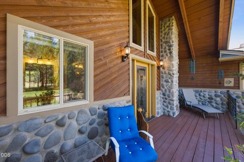 Tiny photo for 16760 Doe Place, La Pine, OR 97739 (MLS # 220225238)