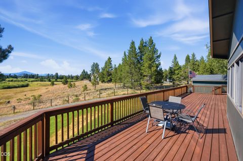 Tiny photo for 16760 Doe Place, La Pine, OR 97739 (MLS # 220225238)