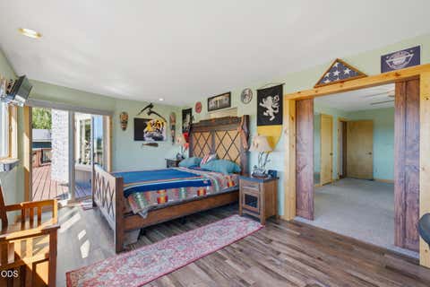 Tiny photo for 16760 Doe Place, La Pine, OR 97739 (MLS # 220225238)