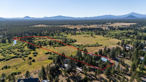 Tiny photo for 16760 Doe Place, La Pine, OR 97739 (MLS # 220225238)