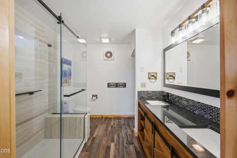 Tiny photo for 16760 Doe Place, La Pine, OR 97739 (MLS # 220225238)