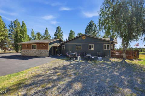 Tiny photo for 16760 Doe Place, La Pine, OR 97739 (MLS # 220225238)