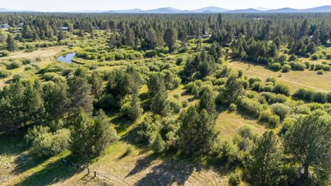 Tiny photo for 16760 Doe Place, La Pine, OR 97739 (MLS # 220225238)