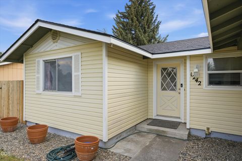 Tiny photo for 1242 SE 8th Street, Prineville, OR 97754 (MLS # 220225376)