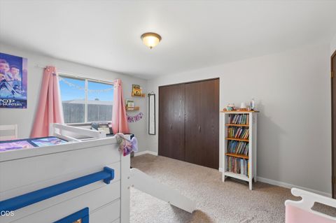 Tiny photo for 1242 SE 8th Street, Prineville, OR 97754 (MLS # 220225376)