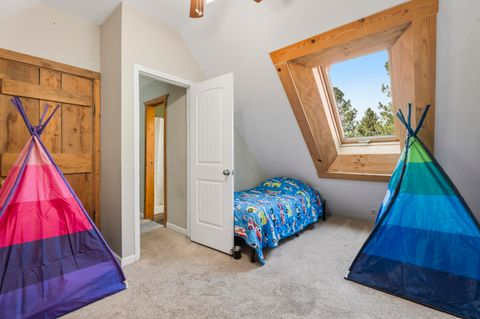 Tiny photo for 14355 Fern Dell Loop, La Pine, OR 97739 (MLS # 220220167)