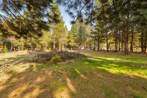 Tiny photo for 14355 Fern Dell Loop, La Pine, OR 97739 (MLS # 220220167)