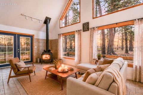 Tiny photo for 14355 Fern Dell Loop, La Pine, OR 97739 (MLS # 220220167)