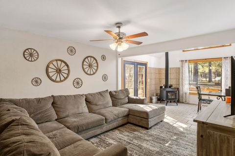 Tiny photo for 14355 Fern Dell Loop, La Pine, OR 97739 (MLS # 220220167)