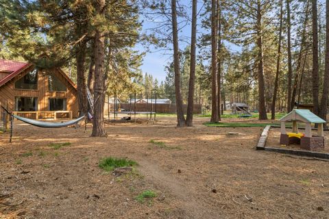 Tiny photo for 14355 Fern Dell Loop, La Pine, OR 97739 (MLS # 220220167)